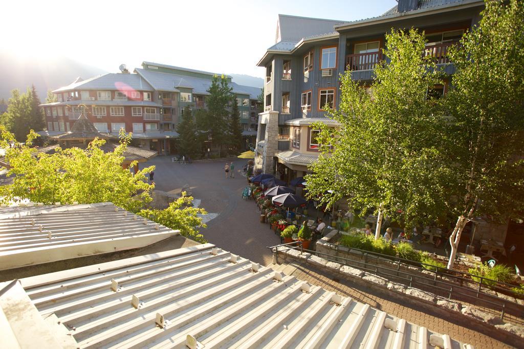 Town Plaza By Mountainview Accommodation Whistler Room photo